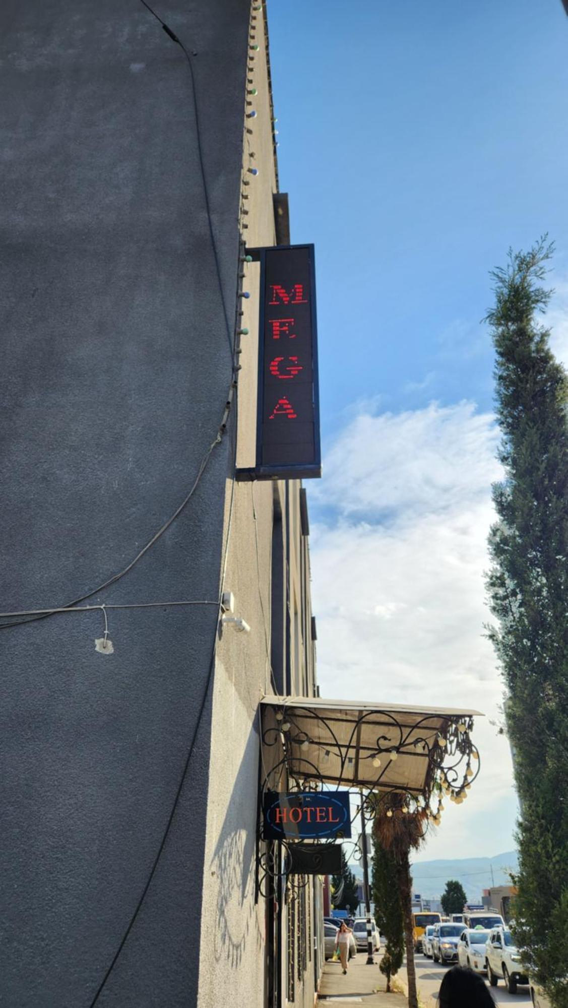 Hotel ,,Mega" Tbilisi Exterior photo
