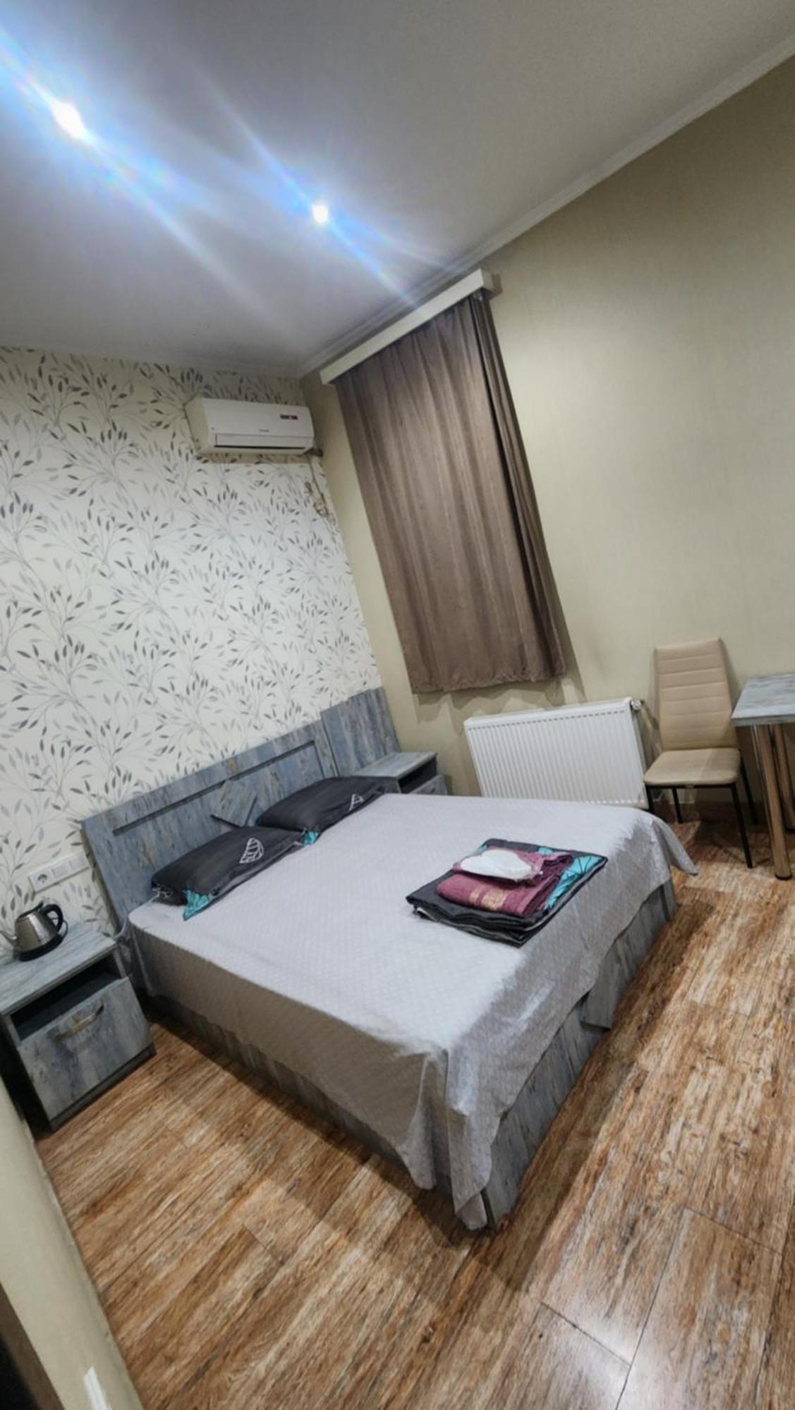 Hotel ,,Mega" Tbilisi Exterior photo